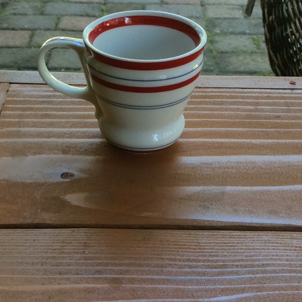 Starbucks cups set of 2. Red white 3oz. 12oz - Picture 5 of 8